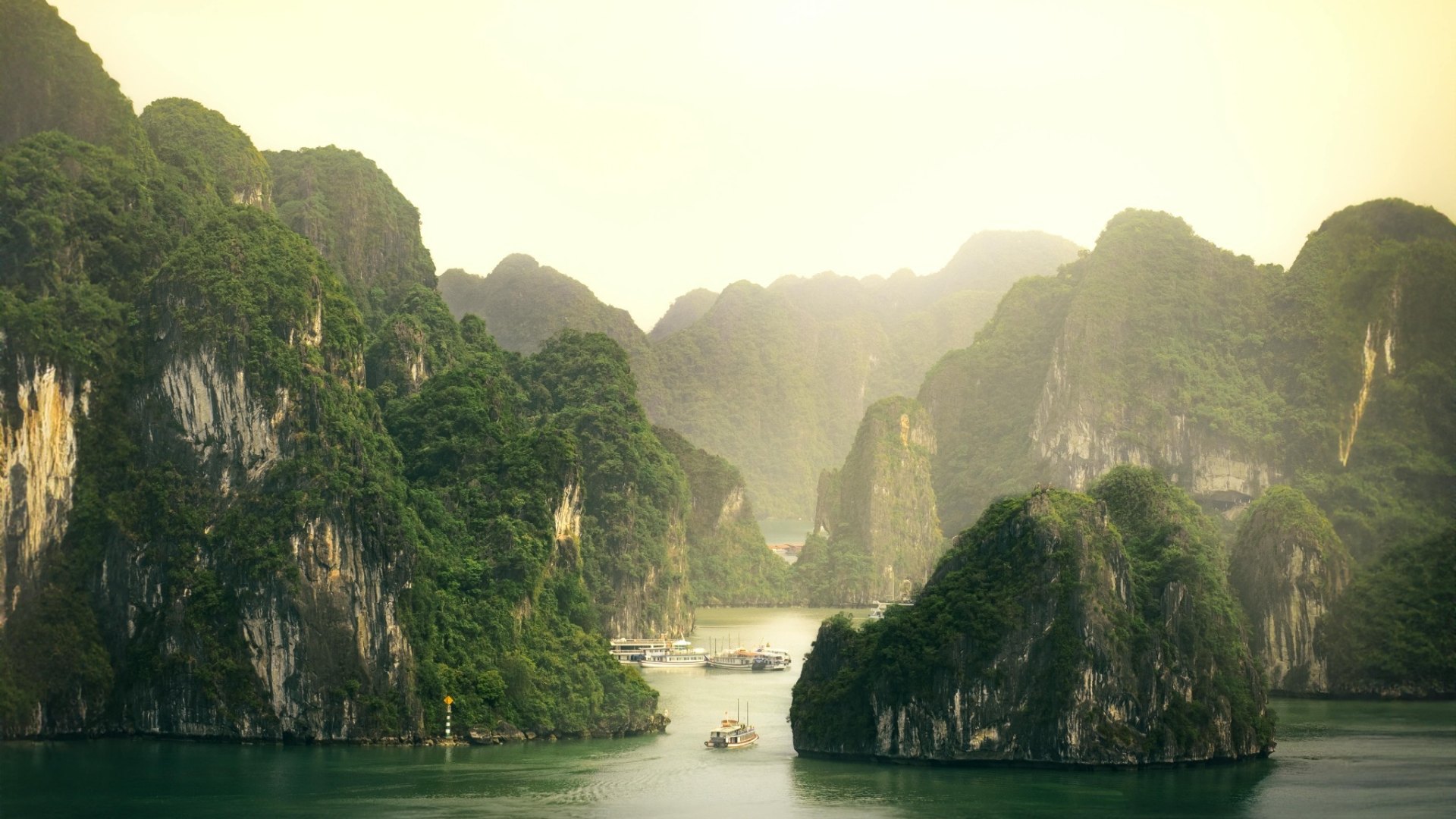 Baia di Ha Long